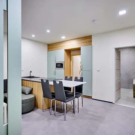 Rupe Se Saunou Apartament